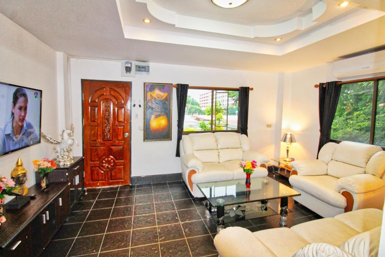 Phratamnak Inn - 100 Meter From Beach Pattaya Exteriér fotografie